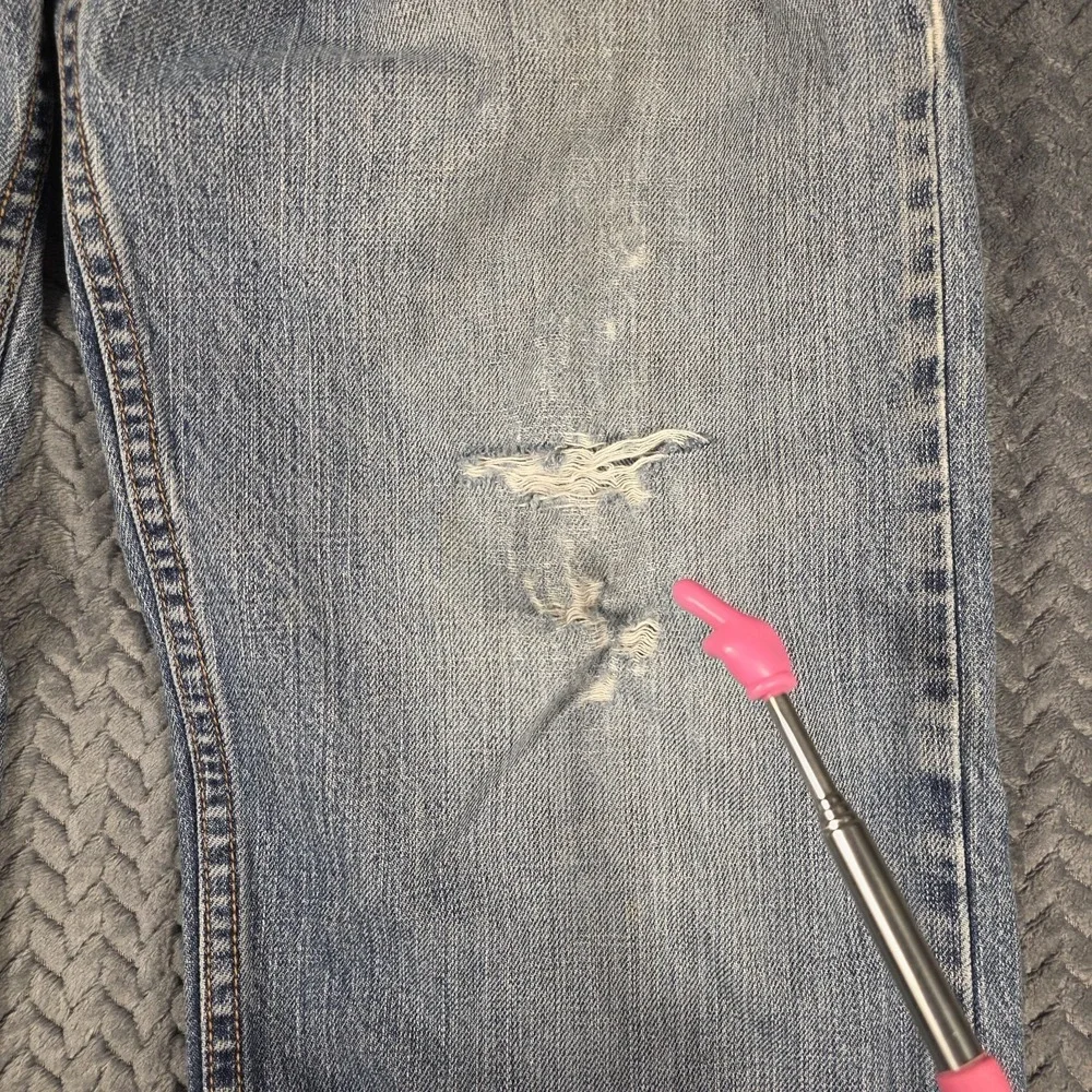 VTG Levis 559 Jeans Men's 32x34 Blue Relaxed Straight Fit Distressed Denim Y2K